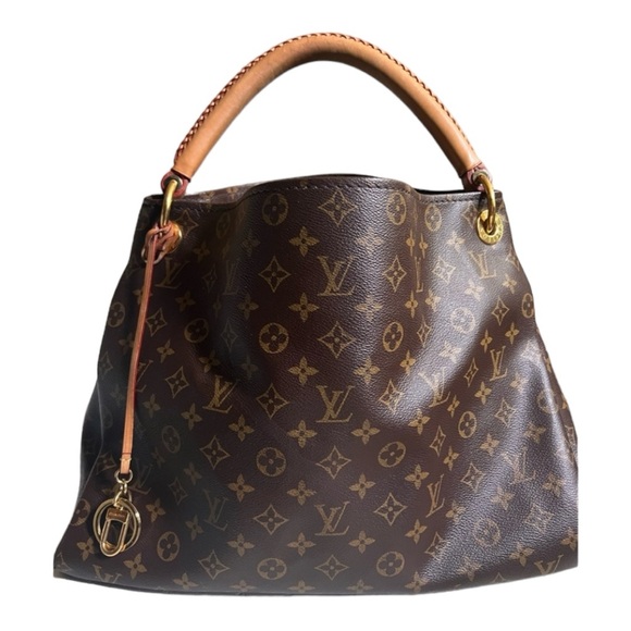 Louis Vuitton Handbags - ⚡️SOLD⚡️ Louis Vuitton Artsy Monogram Canvas MM w/ Dust Bag